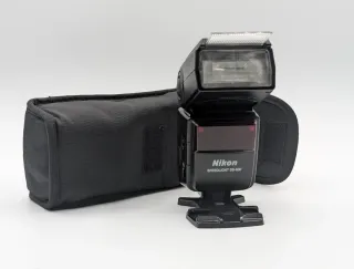 Flash Nikon SB-600
