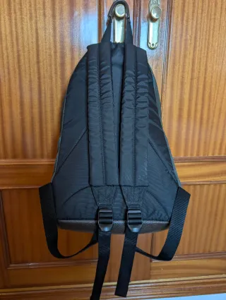 Mochila Eastpak Wyoming Marrón y Gris