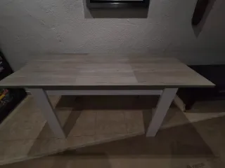 Mesa comedor extensible gris y blanca