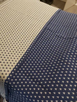 Colcha Zara Home Estrellas Azul y Blanco cama 90cm