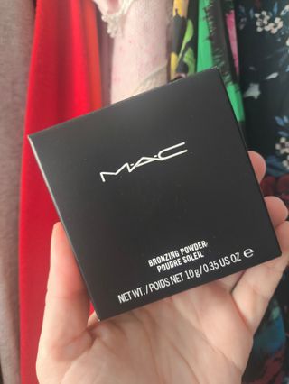 Polvos bronceadores compactos