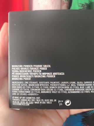 Polvos bronceadores compactos