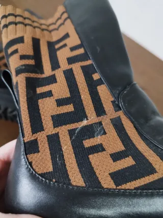 Stivali Pelle e Maglia Nero Marrone