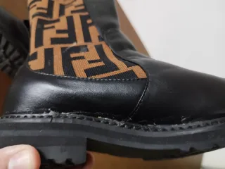 Stivali Pelle e Maglia Nero Marrone