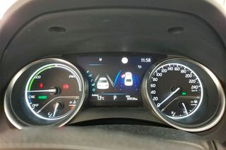 Toyota Camry 2.5 220H Advance