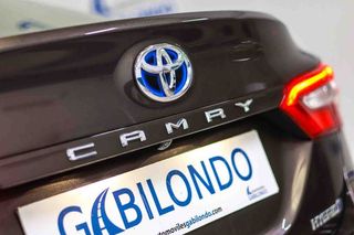 Toyota Camry 2.5 220H Advance