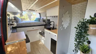 Camper Renault Master 2010, homologada y equipada