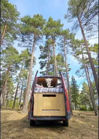 Camper Renault Master 2010, homologada y equipada