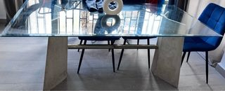 Mesa Comedor Cristal y Patas Mármol