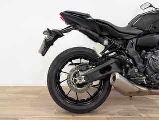 YAMAHA MT 07 2022