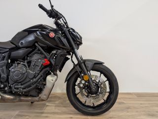 YAMAHA MT 07 2022