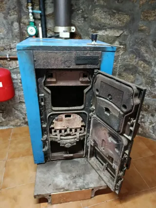 Caldera a legna Buderus 02.40/10-4