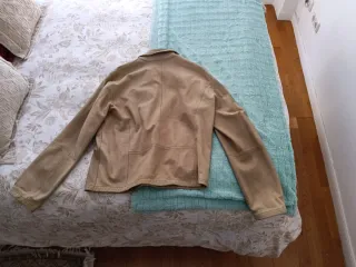 Cazadora Zara Piel Beige Talla L