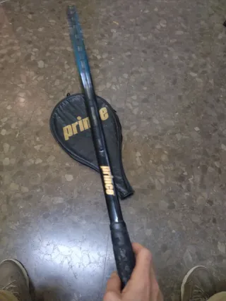 Raqueta de tenis Prince con funda