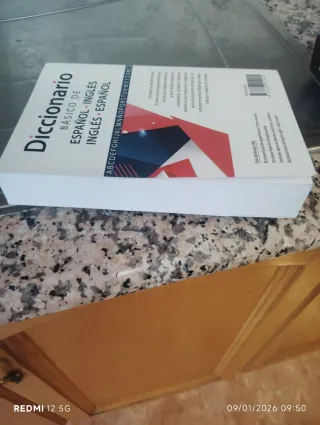 Diccionario Básico de Español-Inglés e Inglés-E...