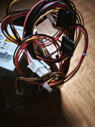 Fuente de Alimentación PC Antigua