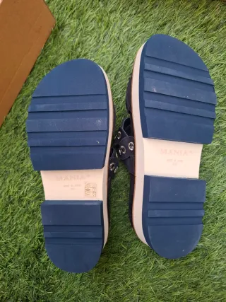 Zuecos MANIA negros con swaroskis