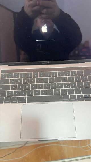 MacBook Pro 2020 Gris Espacial 512GB