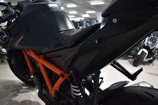 KTM 1390 SUPERDUKE R