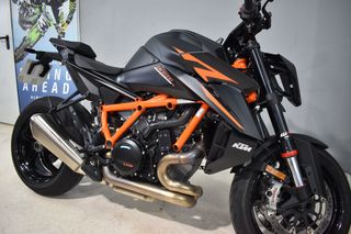 KTM 1390 SUPERDUKE R