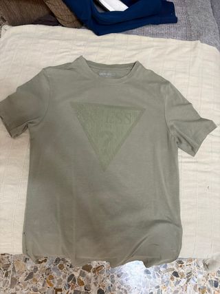 Camiseta Guess Verde Oliva Talla S