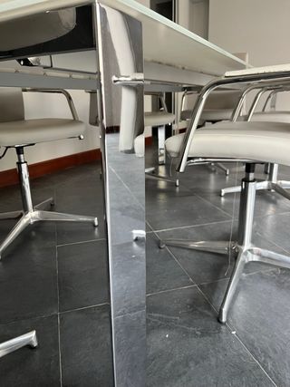 Tavolo in vetro e 6 sedie