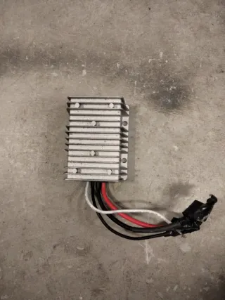 Convertidor de corriente de 12v a 24