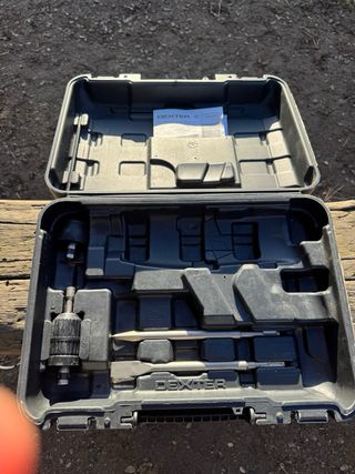 Taladro percutor Dexter 1100W