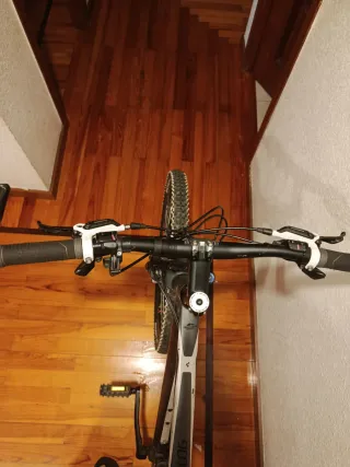 Bicicleta Montaña Negra. Por falta de uso