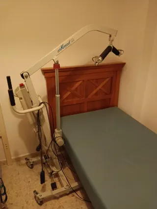 Cama articulada ortopédica con colchón