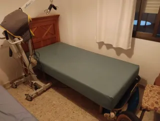 Cama articulada ortopédica con colchón