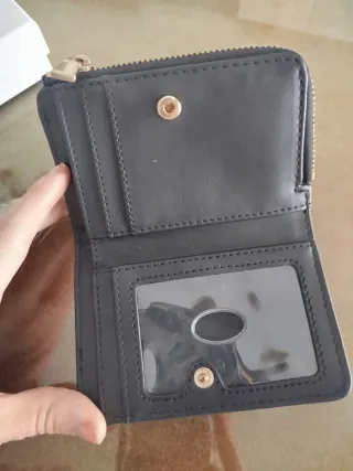 Monedero Guess Negro