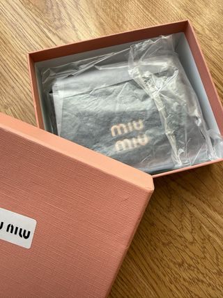 Monedero Miu Miu Negro Acolchado