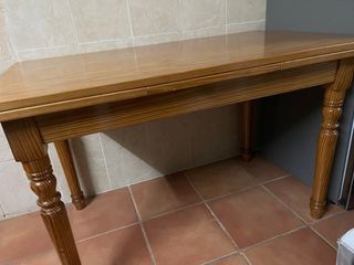 Mesa extensible de madera