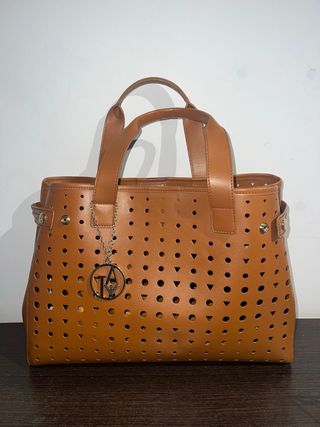 Bolso Armani Marrón Perforado