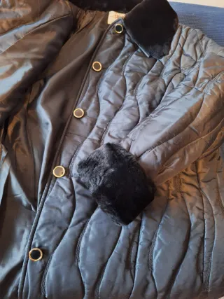 Cappotto donna nero con pelliccia vera