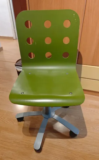 OFERTA..SILLA DE OFICINA CON RUEDAS.