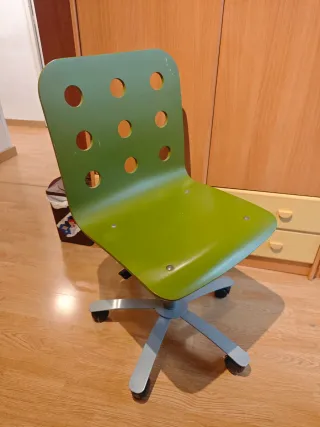 OFERTA..SILLA DE OFICINA CON RUEDAS.