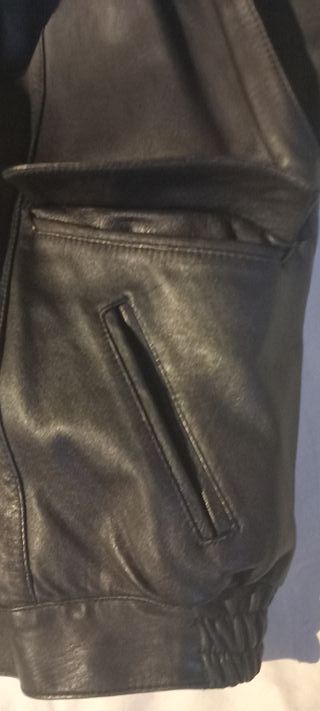 Cazadora Piel Ovino Negra.