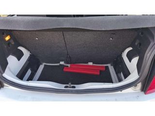 Volkswagen up! High up! 1.0 75CV