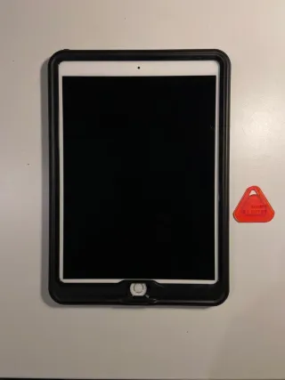 iPad Air 3 256GB + estuche impermeable