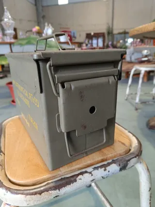 Caja antigua cartuchos munición
