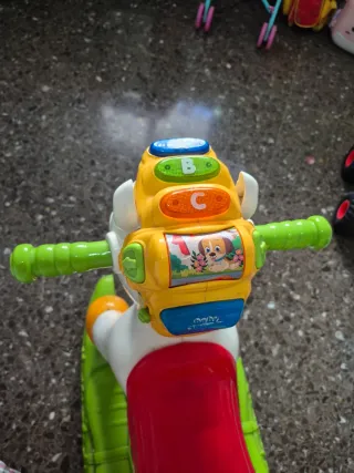 Caballito balancín infantil