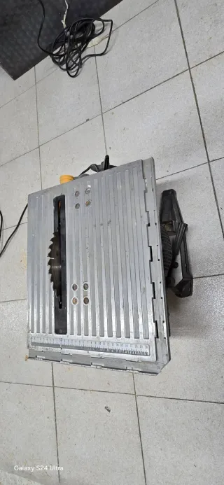 Ingletadora de mesa + taladro percutor Makita