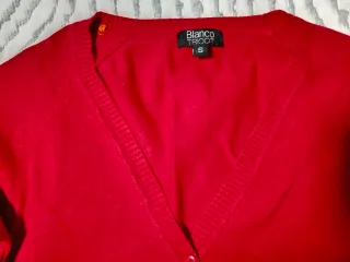 Chaqueta roja de punto