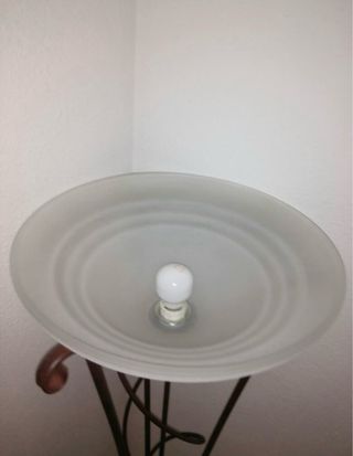 Lámpara de pie forja marrón nueva