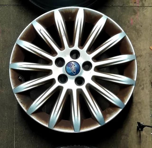 Llantas Ford Titanium 17