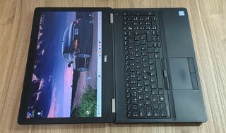 PARA JUGAR - Dell Latitude 5570 ( i5,256 Gb,8GB)
