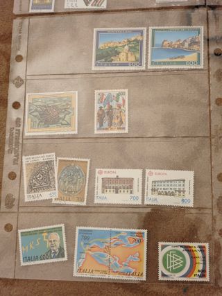 Collezione Francobolli Italiani Anni 80/90