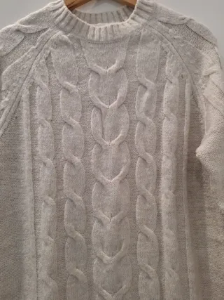 Vestido de punto trenzado beige